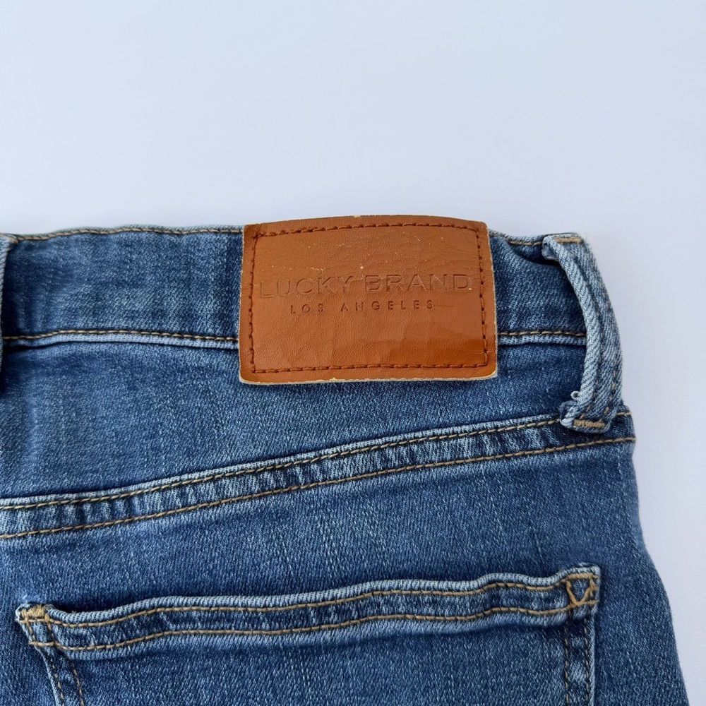Woman’s Lucky Brand 🍀 Denim Jeans Mid Rise Crop Ava Size 6/28 - Picture 11 of 11